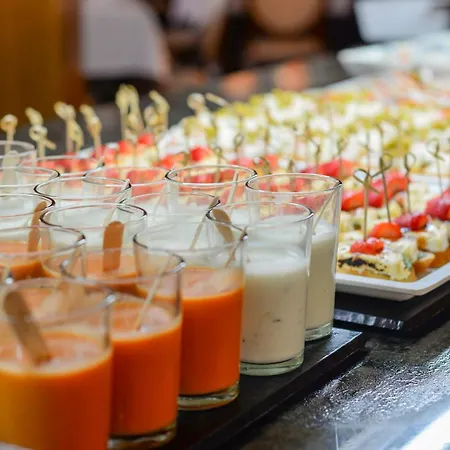 阿尔巴塞勒克塔酒店 4* 滨海略雷特