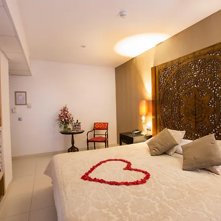 Alba Seleqtta Otel Lloret de Mar