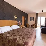 Alba Seleqtta Hotel 4*