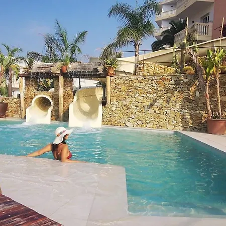 Hotel Alba Seleqtta Lloret de Mar