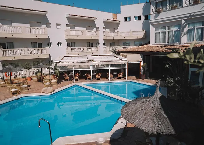 Alba Seleqtta Hotel 4*