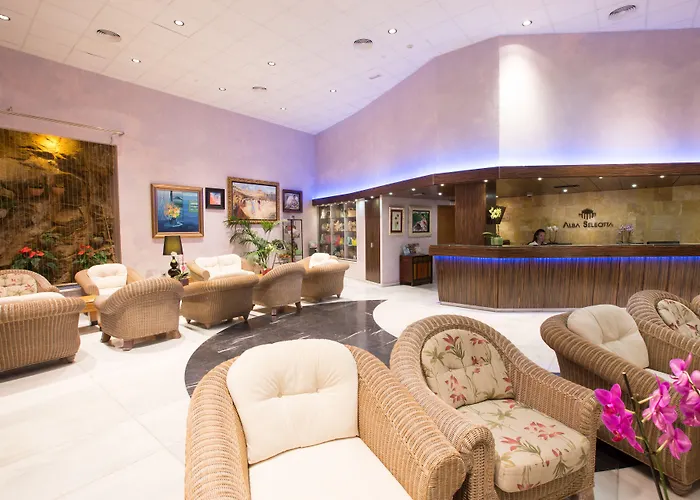 Hotel Alba Seleqtta 4*