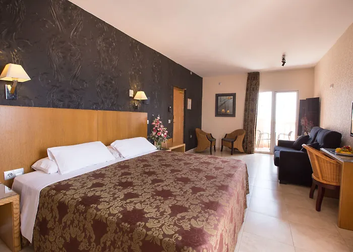 Alba Seleqtta Hotel 4*